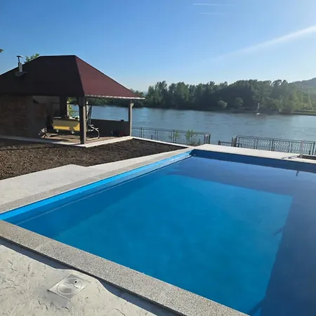 Semesterbostad Drinska Obala